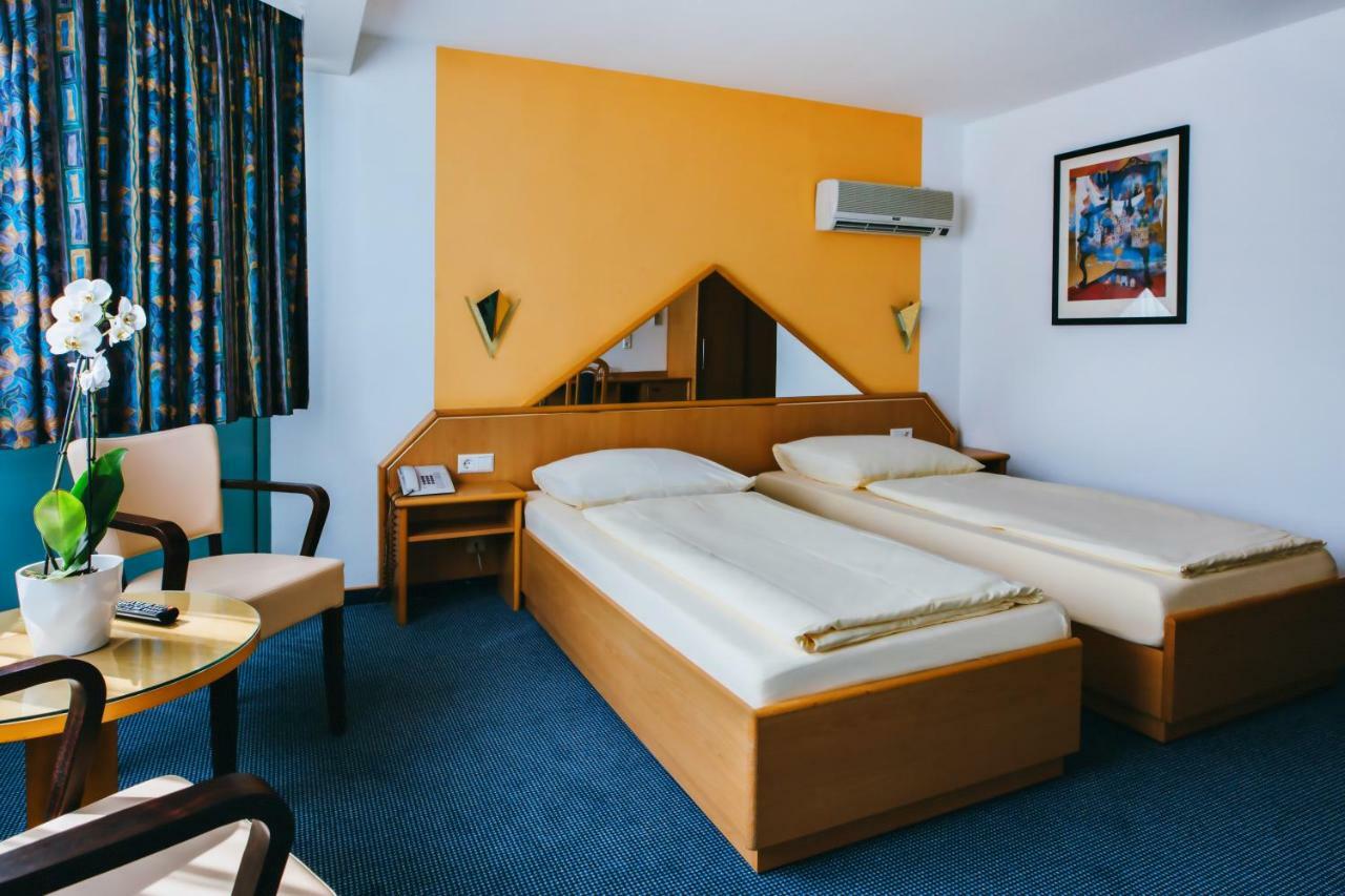 Hotel Central Weil am Rhein Dış mekan fotoğraf